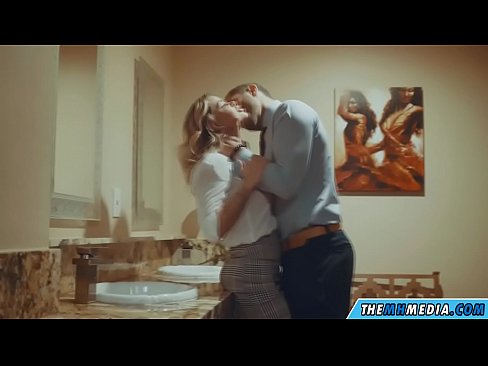 ❤️ Cando unha loura tetona seduce nun baño público ❤❌ Porno vk na pornografía gl.sexonfire.ru ❌️